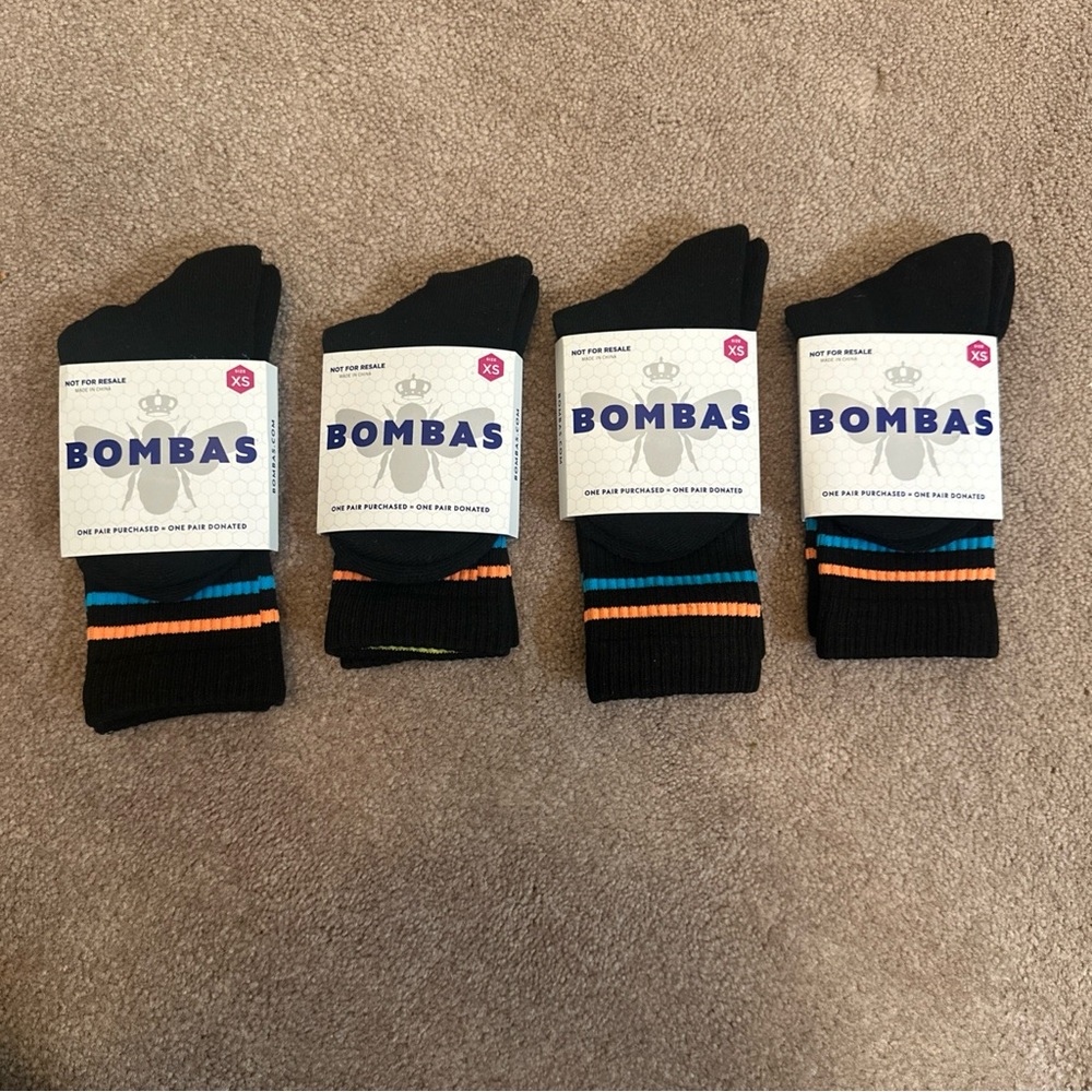Bombas Black Socks With Colorful Print Size Extra Small  (4 pairs) Wmn Sz 5-6.5